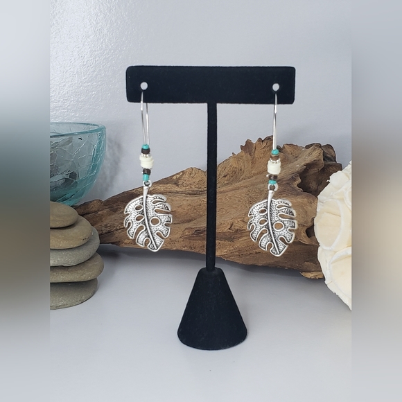 New Boho Leaf Earrings - Picture 2 of 2